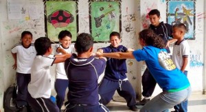 Latin-American-youth-a-life-marked-by-violence2-taller-anti-violencia-300x164